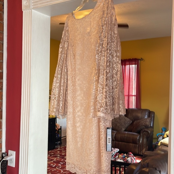 Dressy champagne gold dress with bell sleeves - Picture 3 of 6